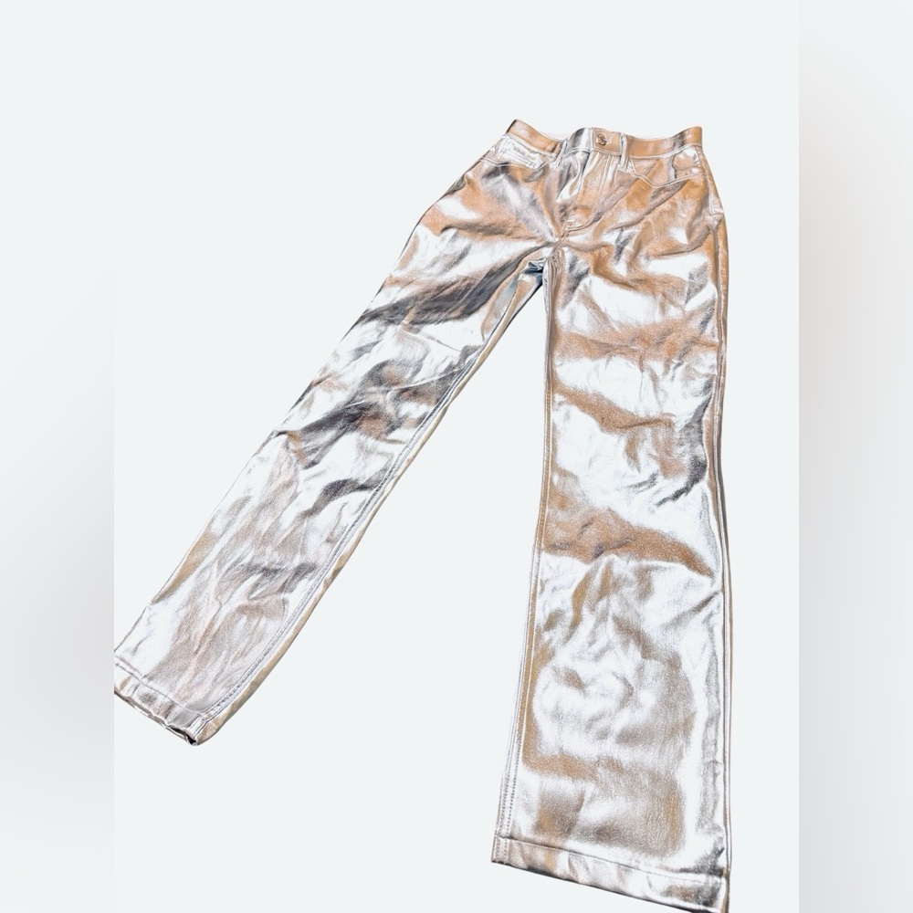 ❤️ Abercrombie & Fitch Metallic Silver Pants